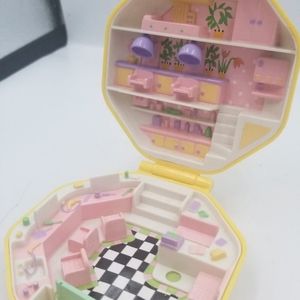 Vintage bluebird polly pocket